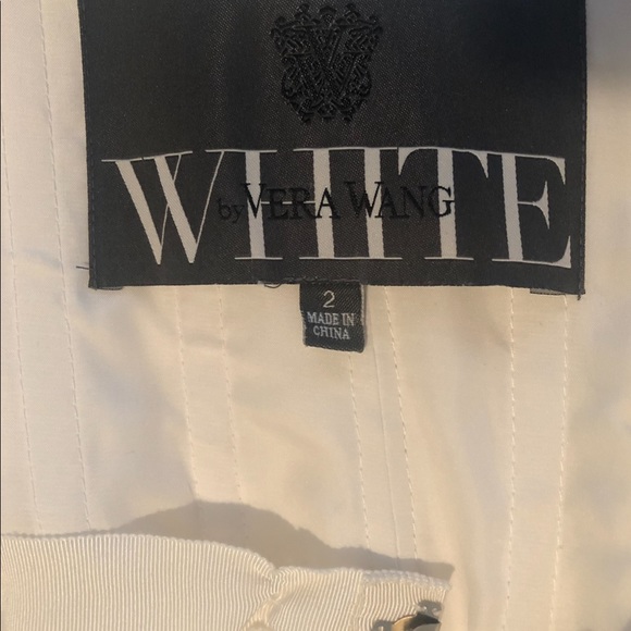 White by Vera Wang Wedding Gown - Picture 5 of 8